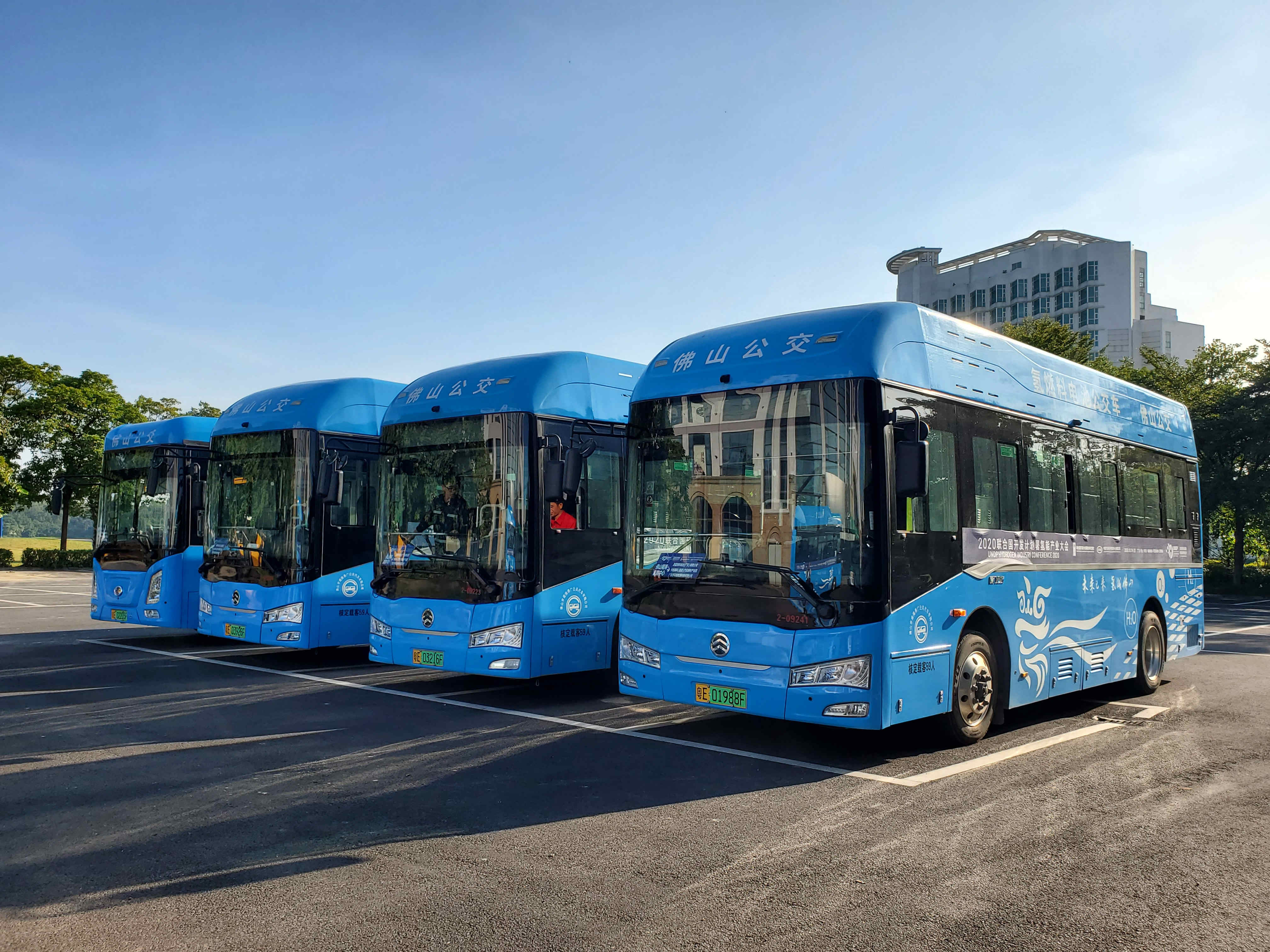 乌海氢燃料电池公交车投入使用 鸿达兴业每年保障万吨氢气 斗股-东方财富