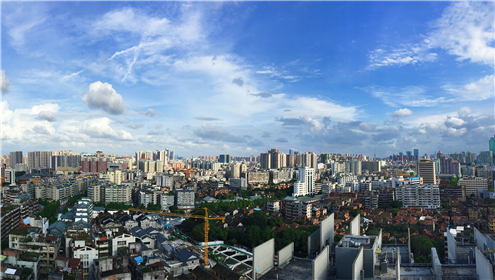 风掠过，见证一座城市的坚强与温情。守护佛山，有你有我！ （台风后禅城区升平片区 捕风捉影摄）_副本.jpg