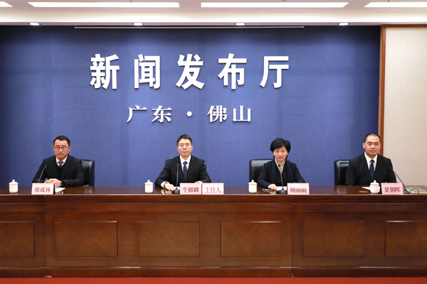 发布会现场2.JPG