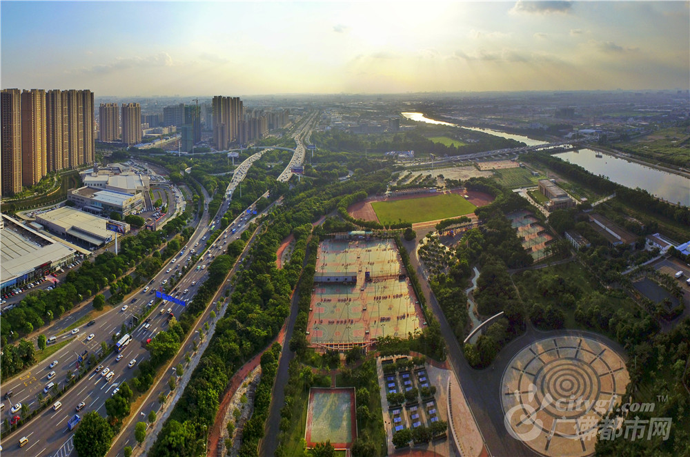 鸟瞰桂江立交 作者：gugubest 拍摄地点：桂江立交。