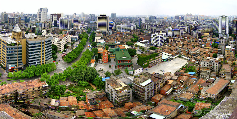 俯瞰佛山系列之四 作者：冷雨飘扬