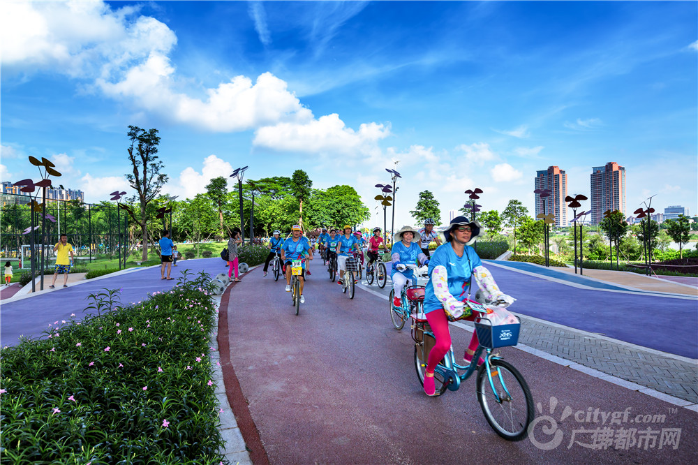 参赛选手不乏老年人士。 作者：Fstomy