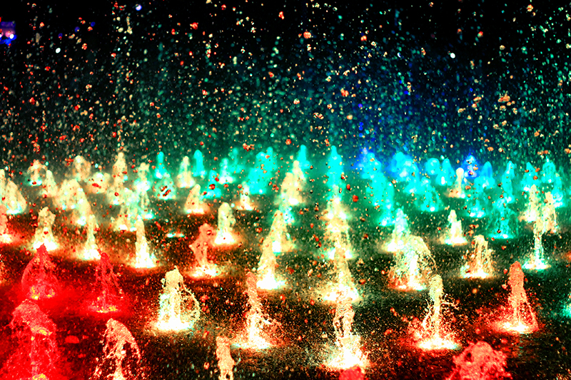 2014见证佛山蝶变摄影赛得奖作品 优胜奖 美丽的新城音乐喷泉（作者：梁婉琼）