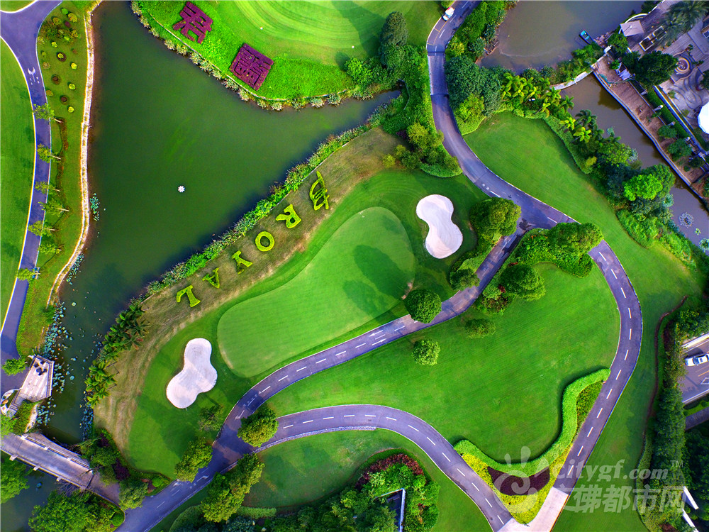 北滘君兰河畔高尔夫球场美景 作者：冷雨飘扬