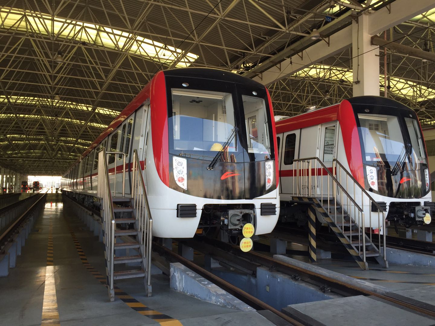 佛山地铁广佛线夏南车辆段 程敏岚摄 (2).jpg